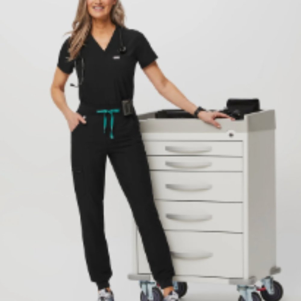 BLACK FREEx FIGS SCRUB SET